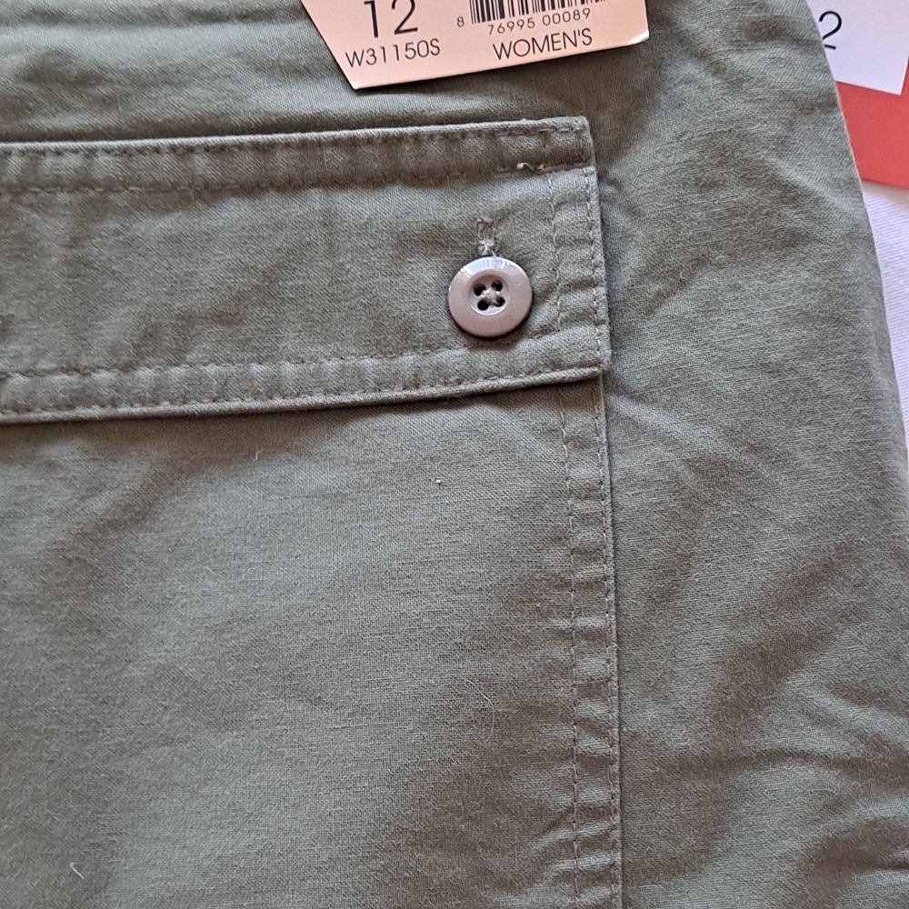 Weatherproof Women's Cargo Shorts - Olive Green Sz 12 - Picture 5 of 5